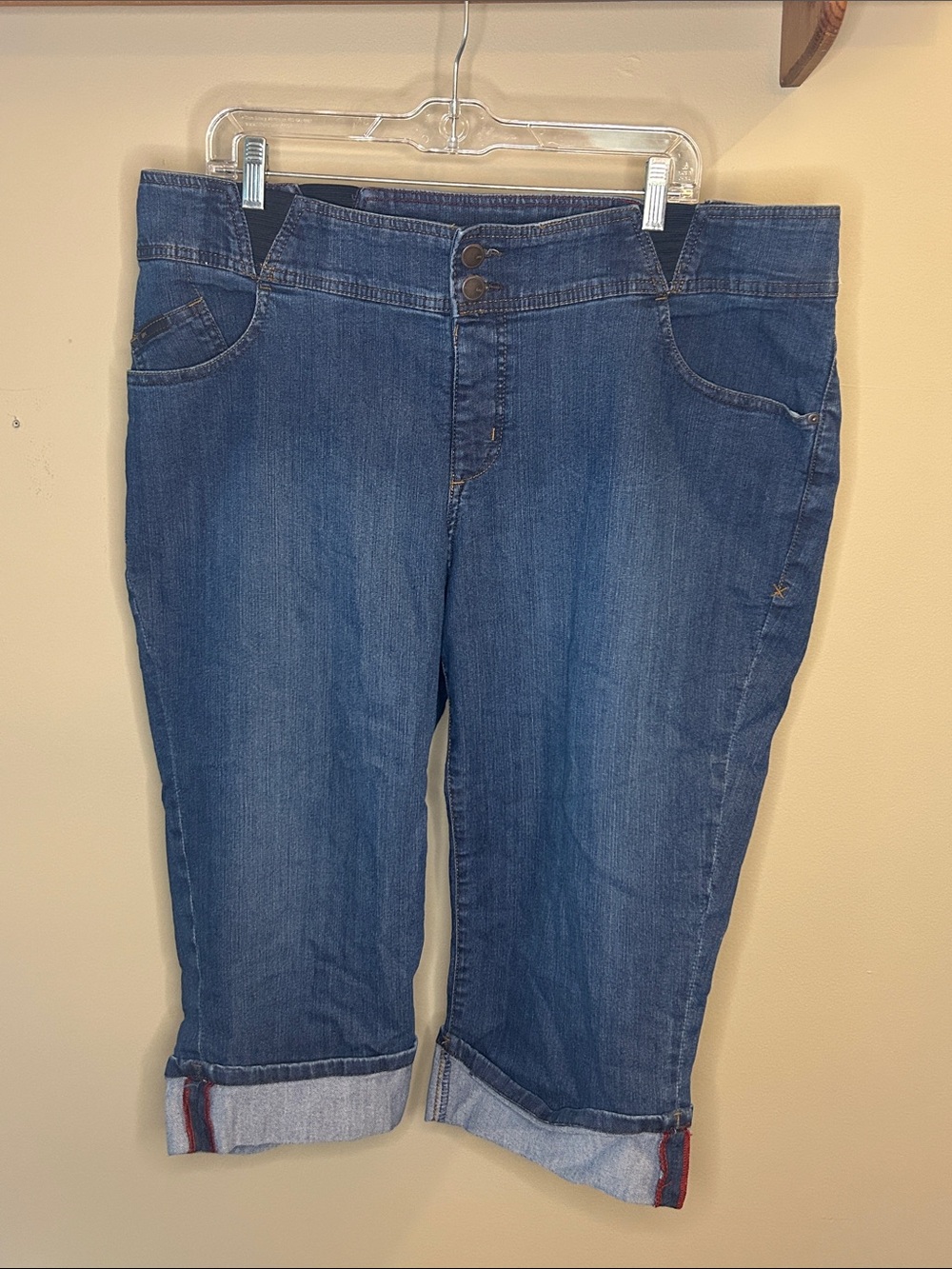 Lee Women's Dark Blue Cropped Denim Capris